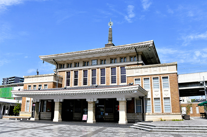 JR奈良駅旧駅舎（奈良市総合観光案内所）