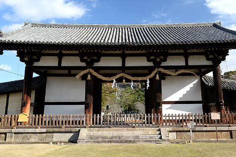 天平の“生き証人” 東大寺・ 転害門